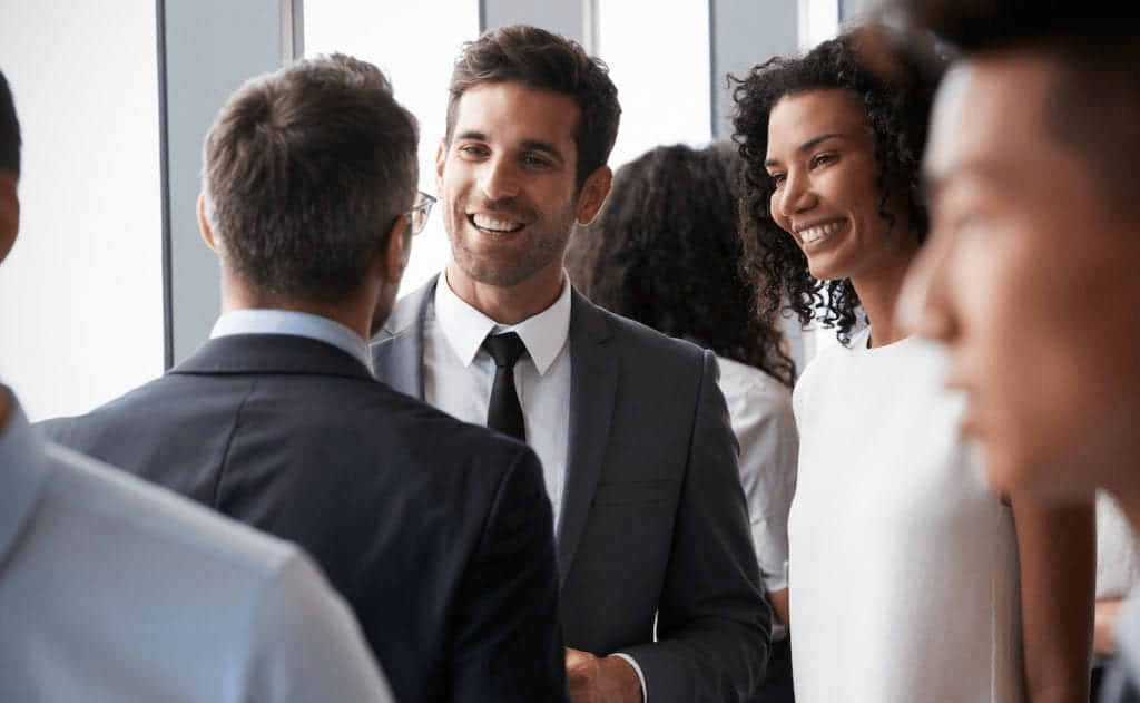 Κάντε νέες επαφές